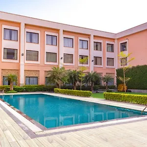 tivoli-grand-resort-hotel.hotelsdelhi.org/